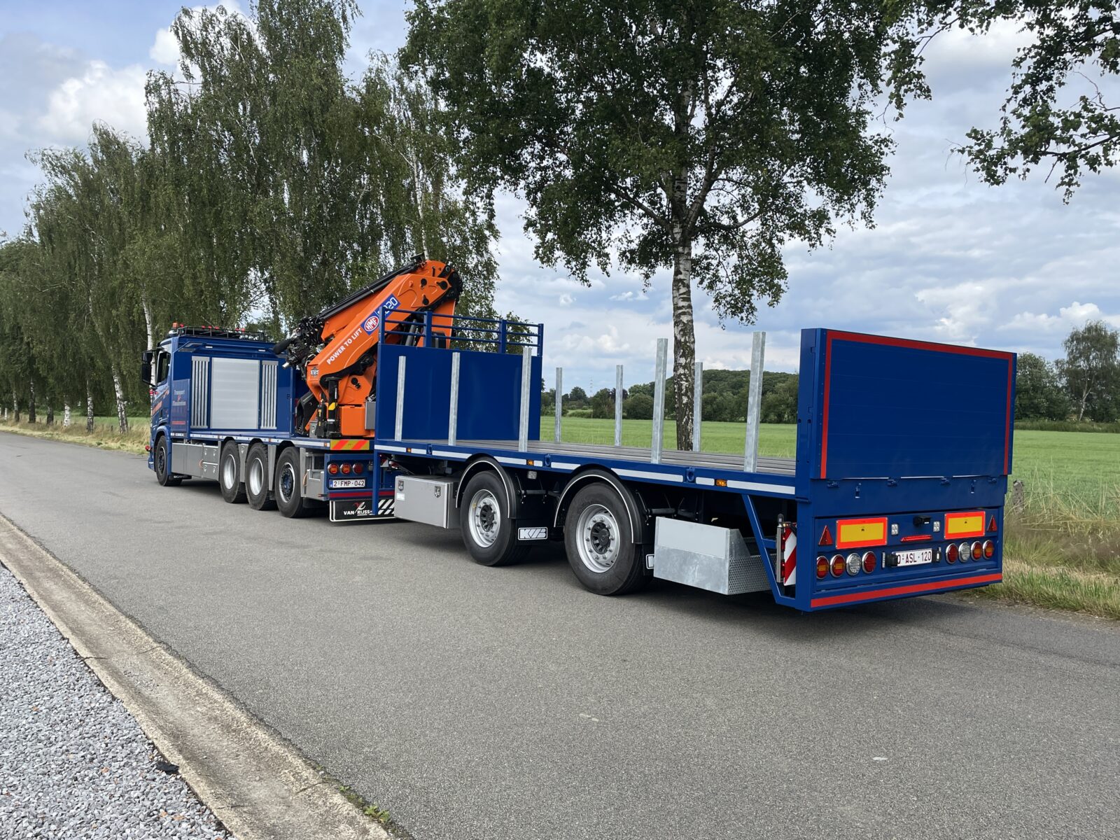 KWB 2-assige middenasaanhangwagen KWB 2-assige middenasaanhangwagen