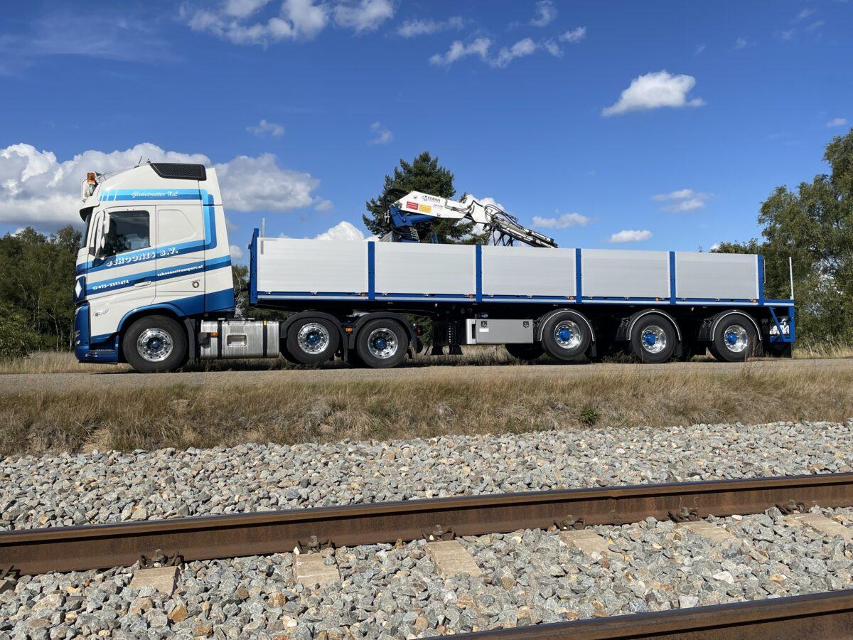 KWB Road plate trailers for mobile cranes